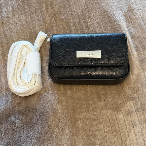 kate spade Handbags - NEW Kate Spade Black Card Case Crossbody Bag